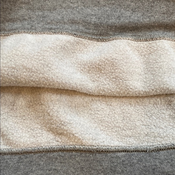 UVa University of Virginia gray crewneck sweatshirt Sz L - Picture 6 of 6